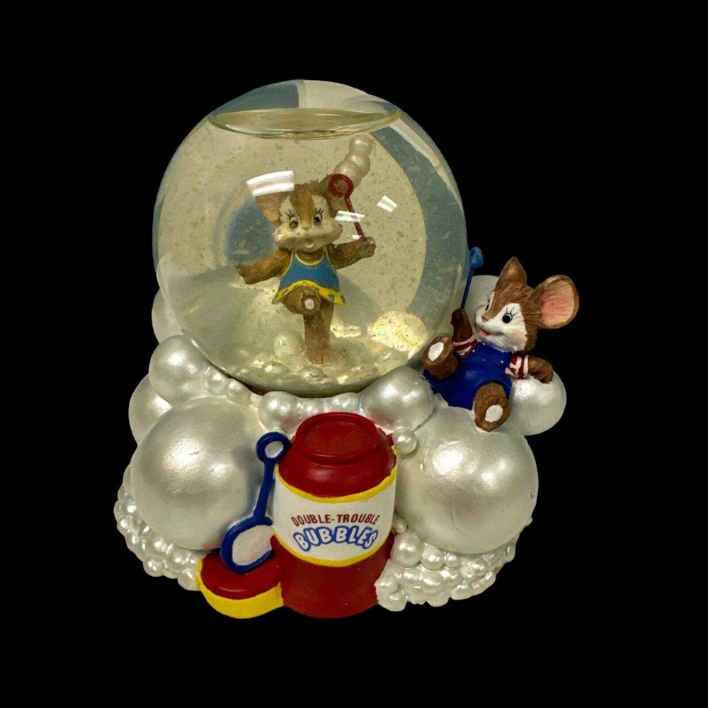 Mouse Capers The San Francisco Music Box Company‎ Vintage 1995 Snow Globe